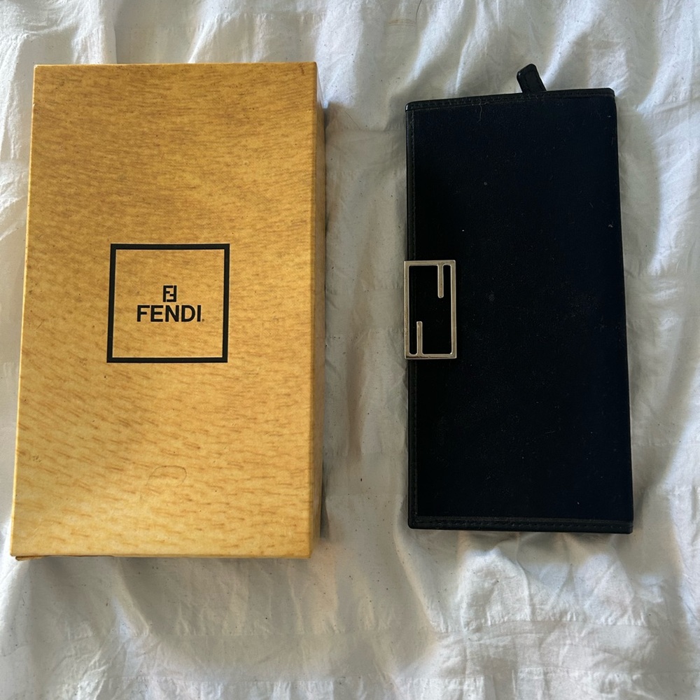 RARE Vintage Fendi Portafoglio Donna Black Long Wallet | Like New